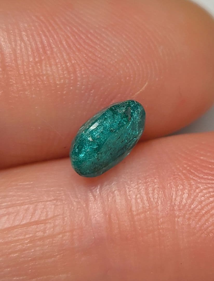 大粒のネオン!!★ブラジルバターリャパライバトルマリン★