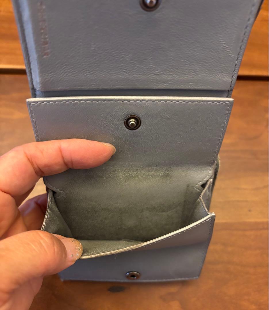 シルバー キルティング Bロゴ 二つ折り財布