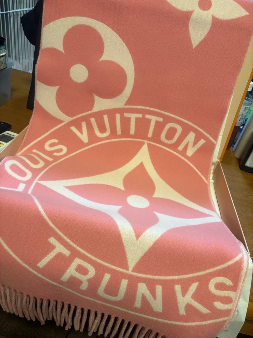 LV マフラー・ロック アンド キーズ