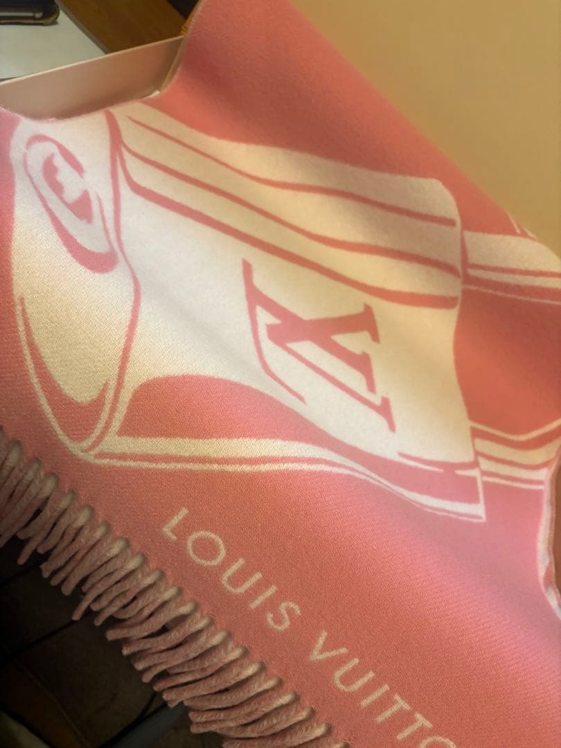 LV マフラー・ロック アンド キーズ