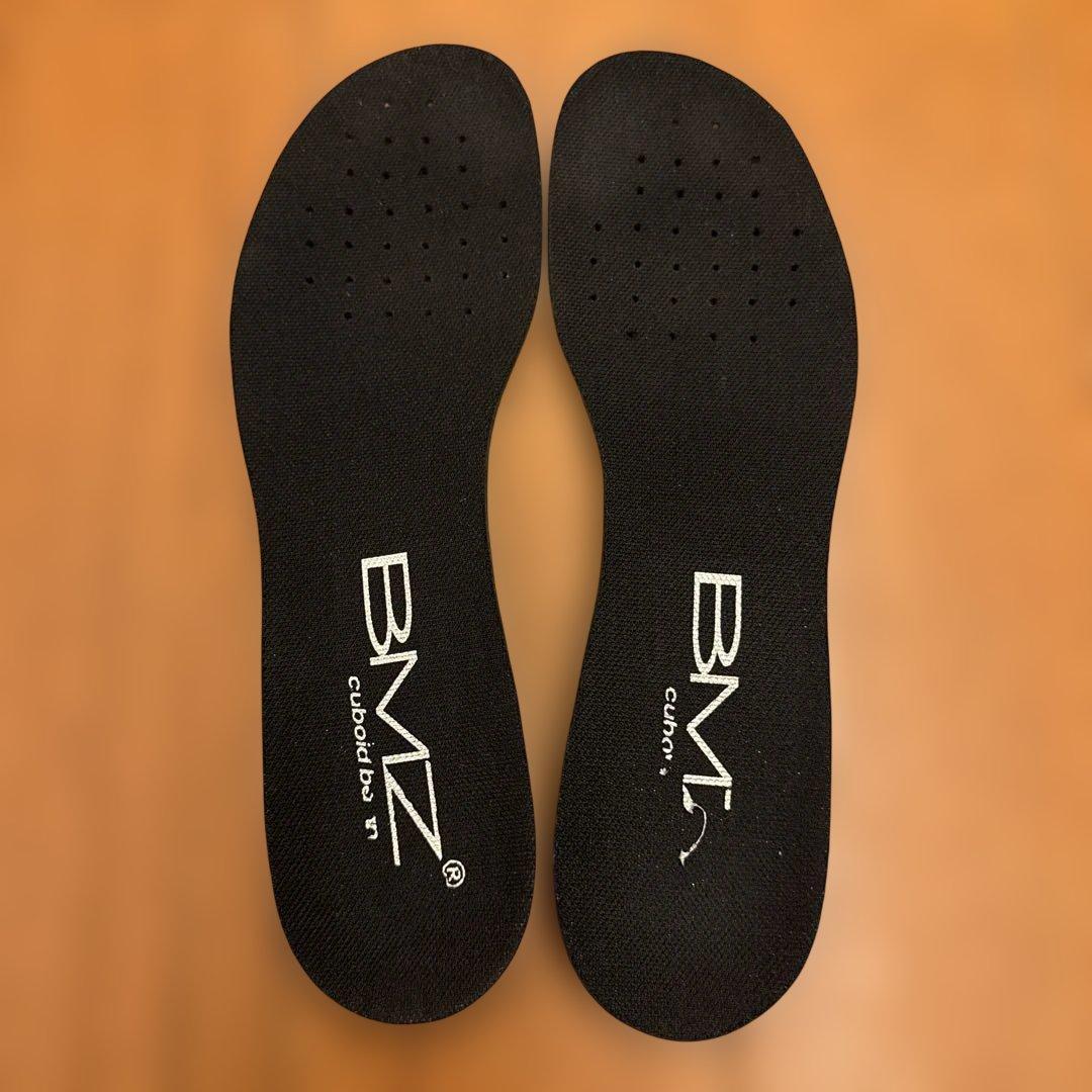 【使用1回のみ】BMZ 蹴王Jr（ジュニア）サッカースパイク 23.5cm