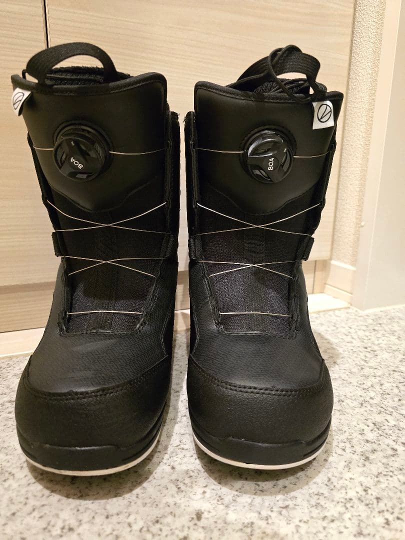 LASTARTS スノーボードブーツ(女性用) 24.5-25cm