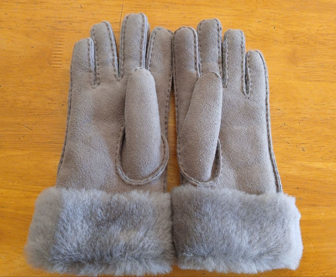 UGG スエード 手袋 ファー付き