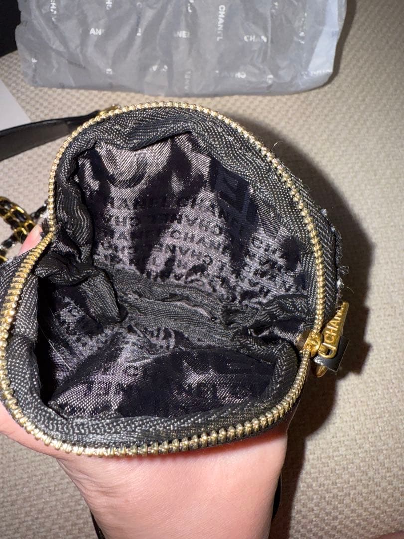 CHANEL VIP 非売品 キルト スマホショルダーケース