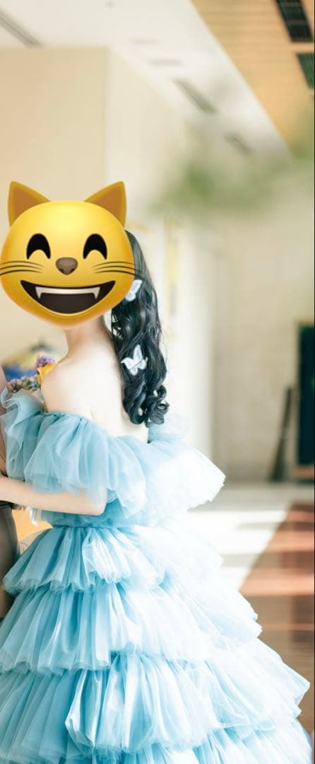 定価35万　ライトブルー ティアードフリル ウェディングドレス