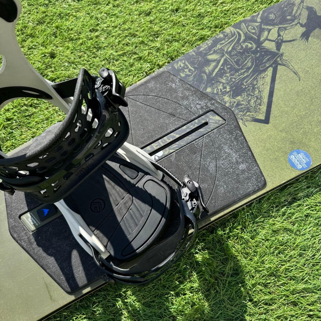 スノーボード BURTON NAME DROPPER 151cm FLUX DS SM