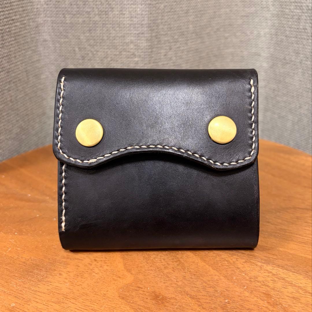 三つ折り財布　ミドル　ウォレット
