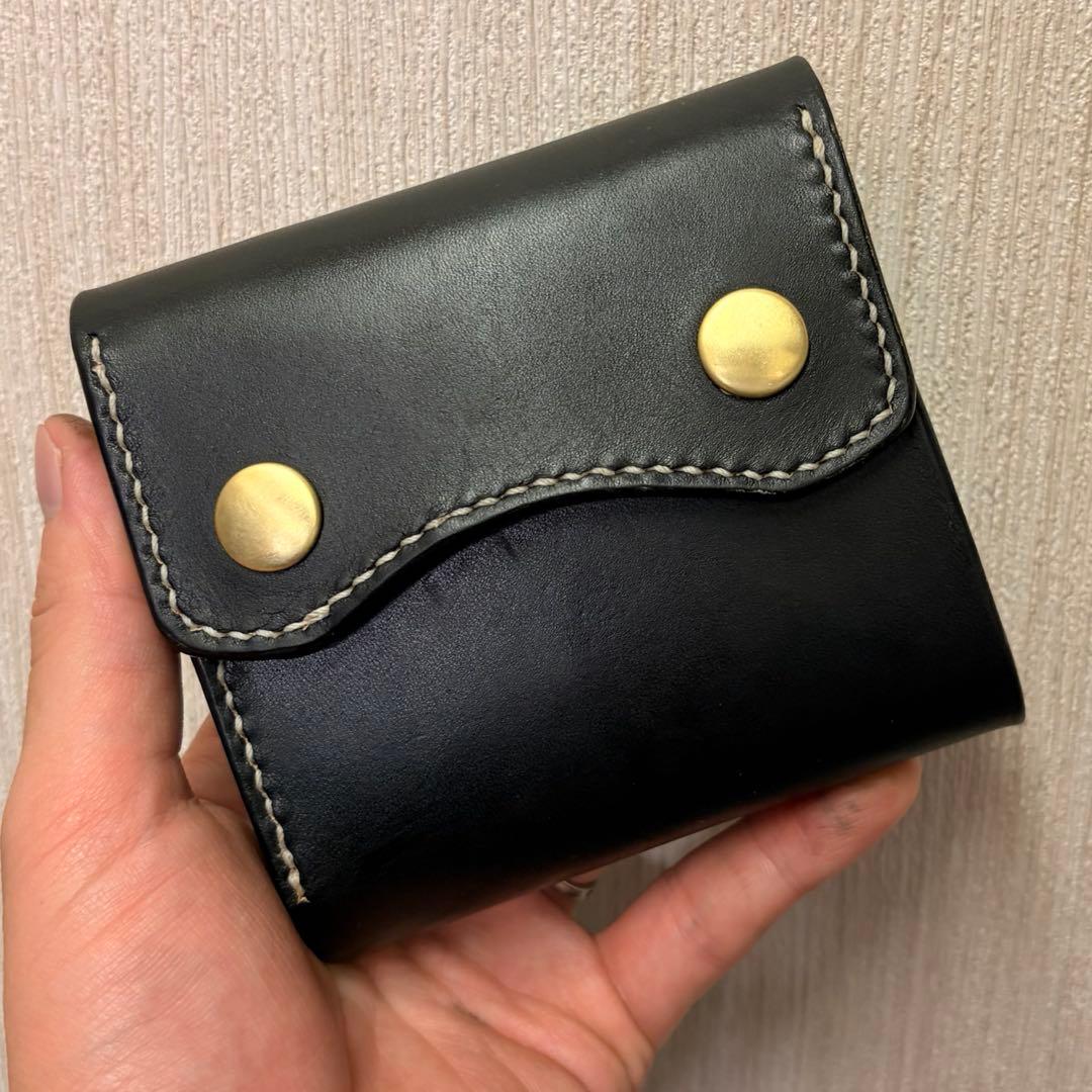 三つ折り財布　ミドル　ウォレット
