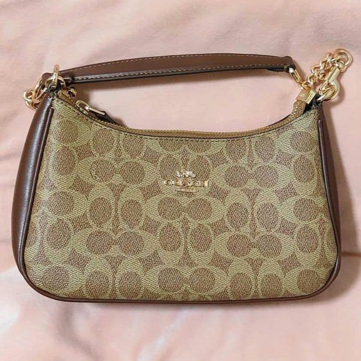 COACH テリ ショルダーバッグ ハンドバッグ シグネチャー キャンバス