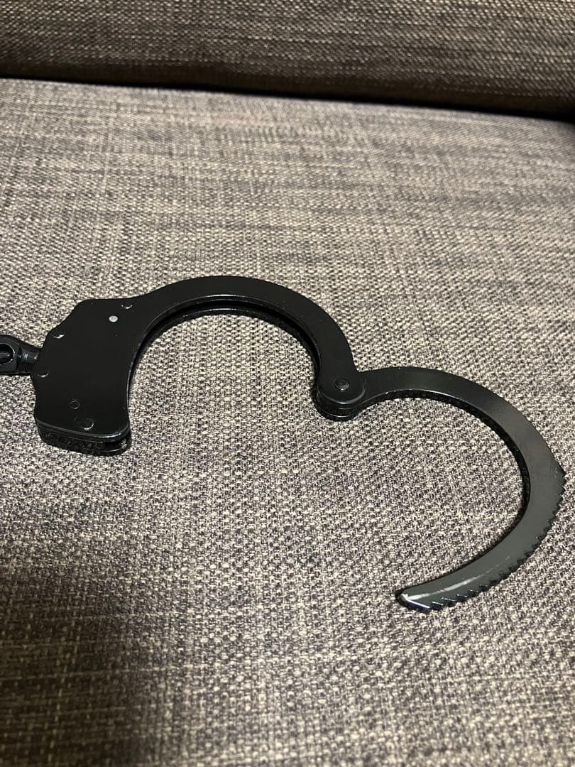 【本物】手錠 金属