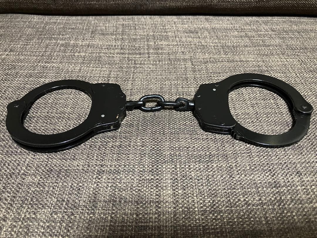 【本物】手錠 金属
