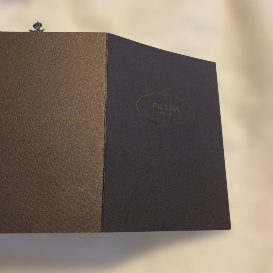 PRADA ベージュレザー ショルダーバッグ