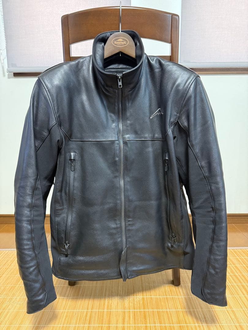 KUSHITANI クロスオーバーライトジャケット