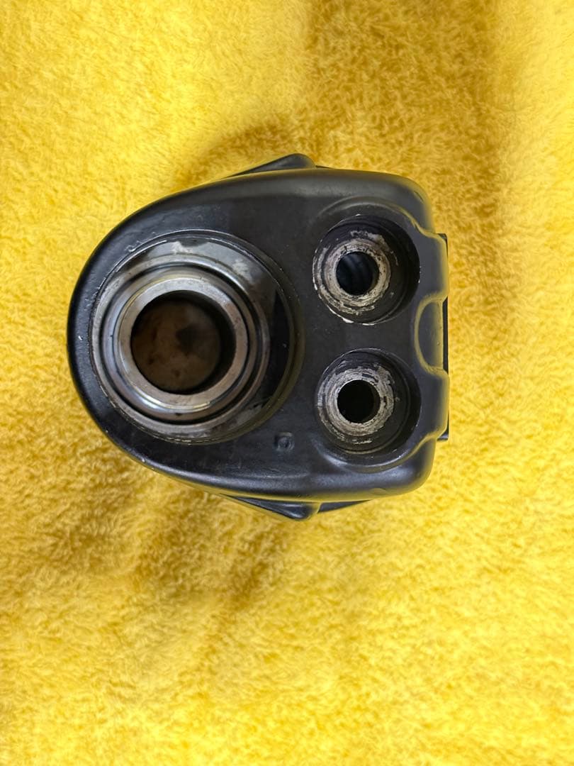 Z系フロントキャリパー