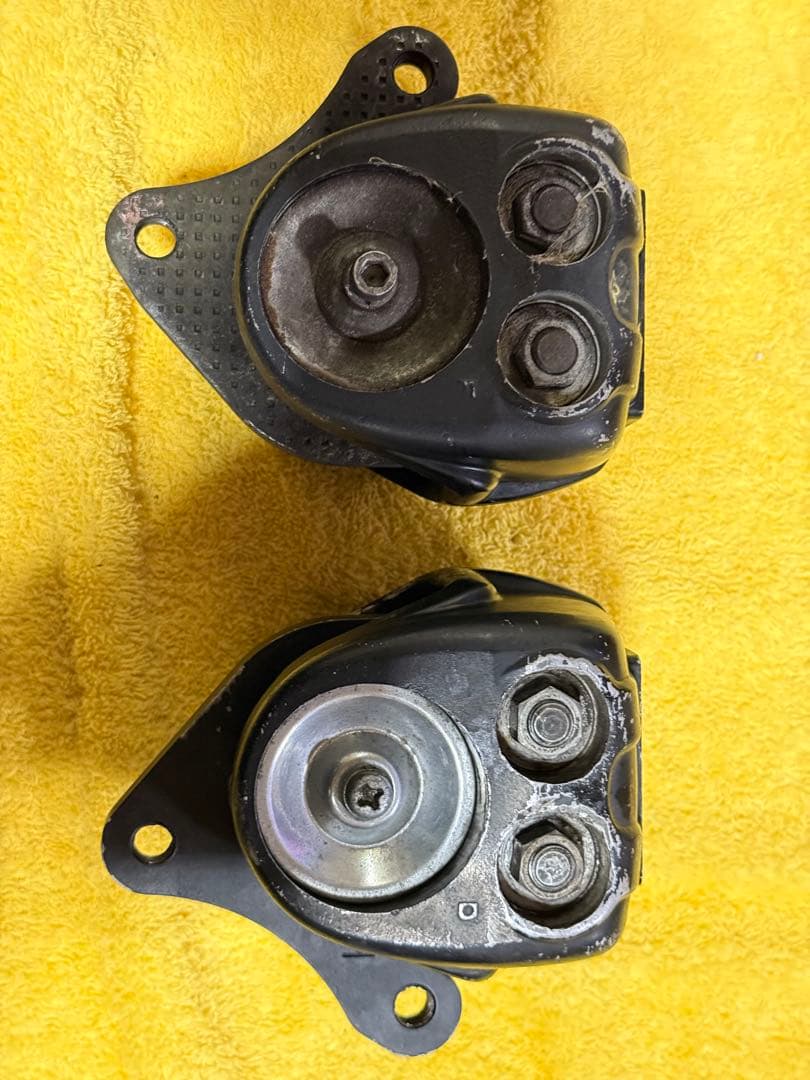 Z系フロントキャリパー