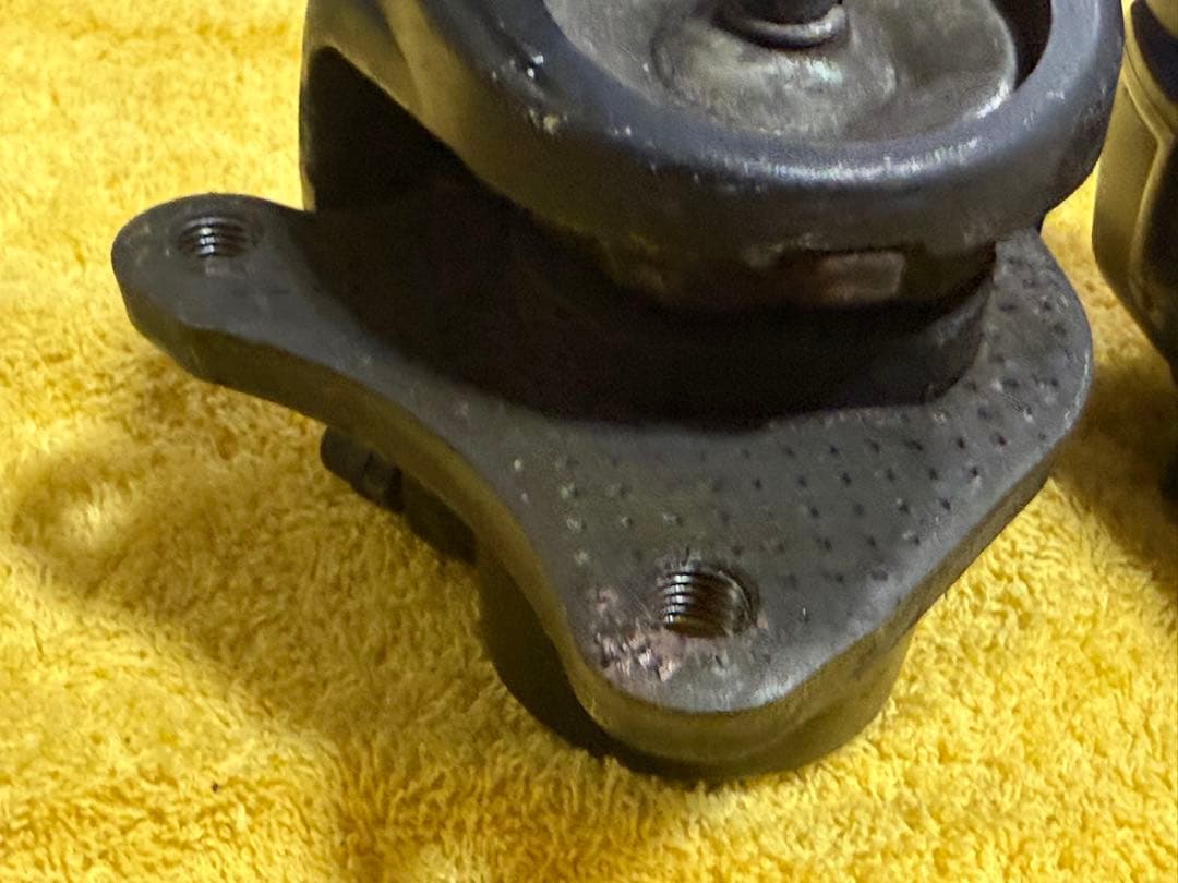 Z系フロントキャリパー