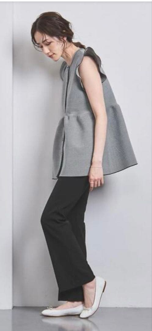 タイムセール！ユナイテッドアローズ新品ペプラムフリルスリーブ ジャカード ベスト