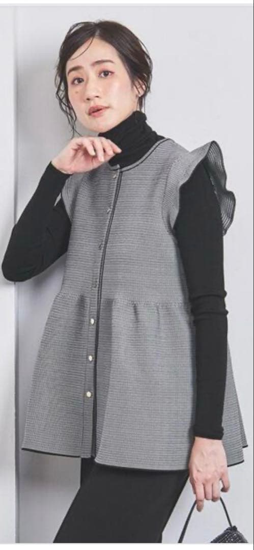 タイムセール！ユナイテッドアローズ新品ペプラムフリルスリーブ ジャカード ベスト