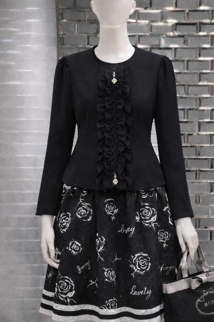 新品*未使用☆2023年インスタ掲載☆エムズグレーシーフリルジャケット