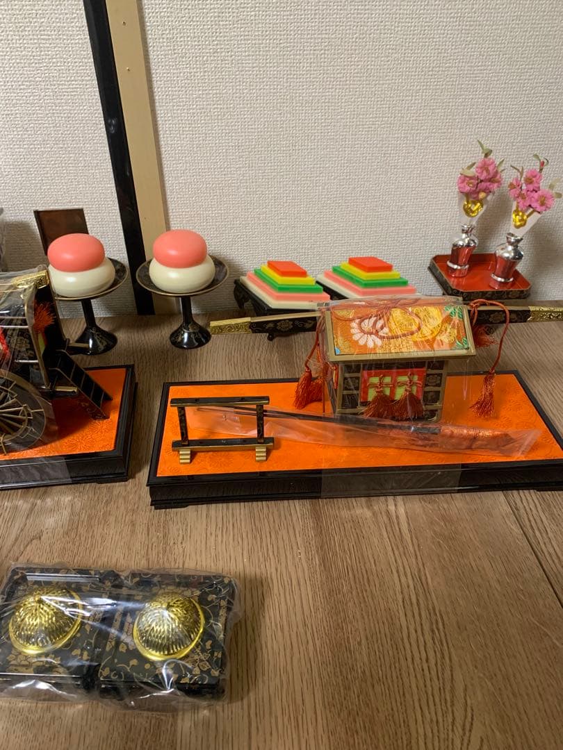 まこちゃん　４０号　お雛様道具セット　古代八重菊蒔絵　京風御所車