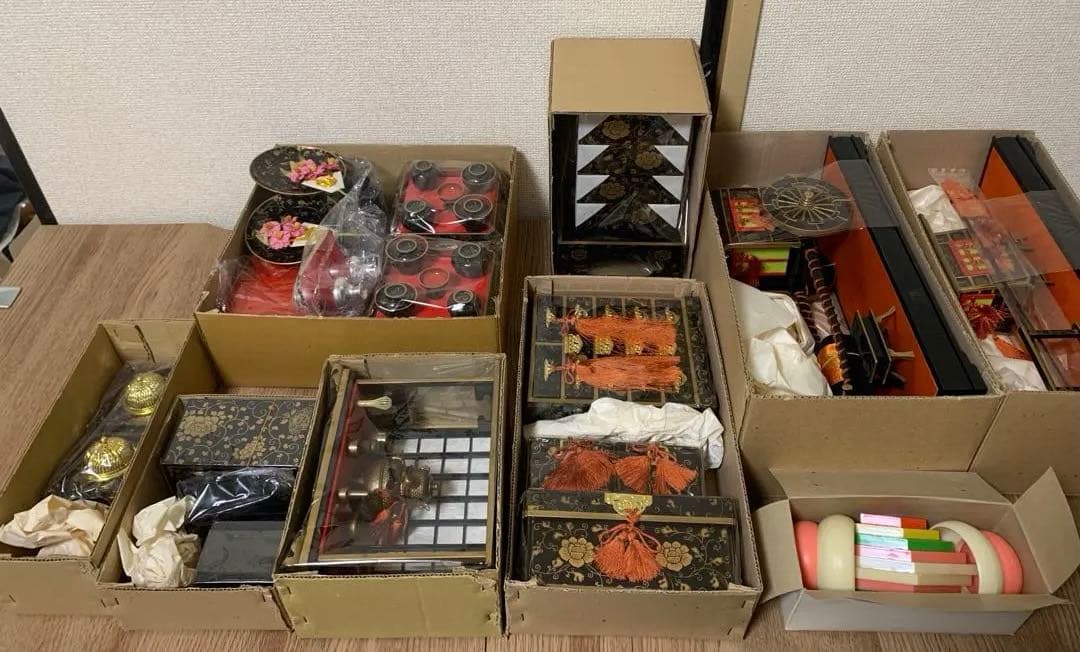 まこちゃん　４０号　お雛様道具セット　古代八重菊蒔絵　京風御所車