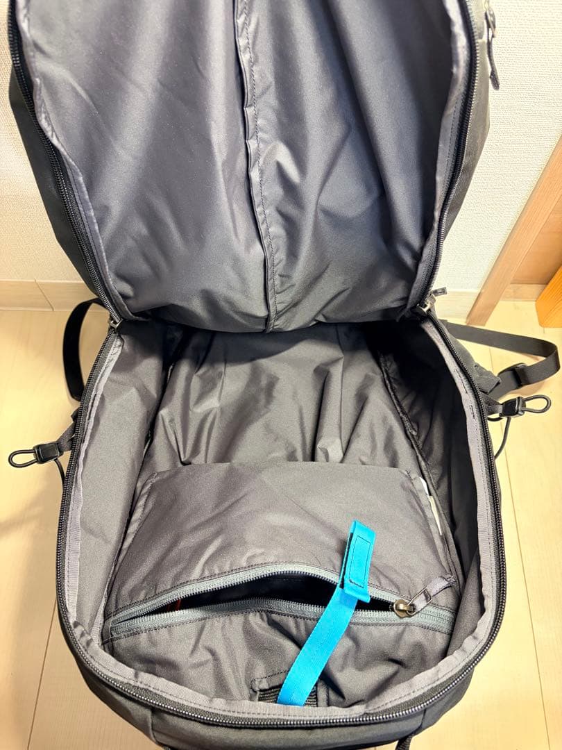 美品　Arc'teryx マンティス26