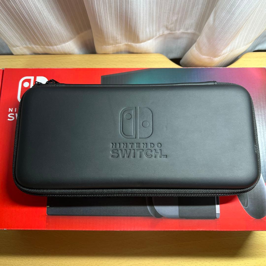 Switch 本体 スイッチ ブラック 美品 付属品完備 ハードケース付き