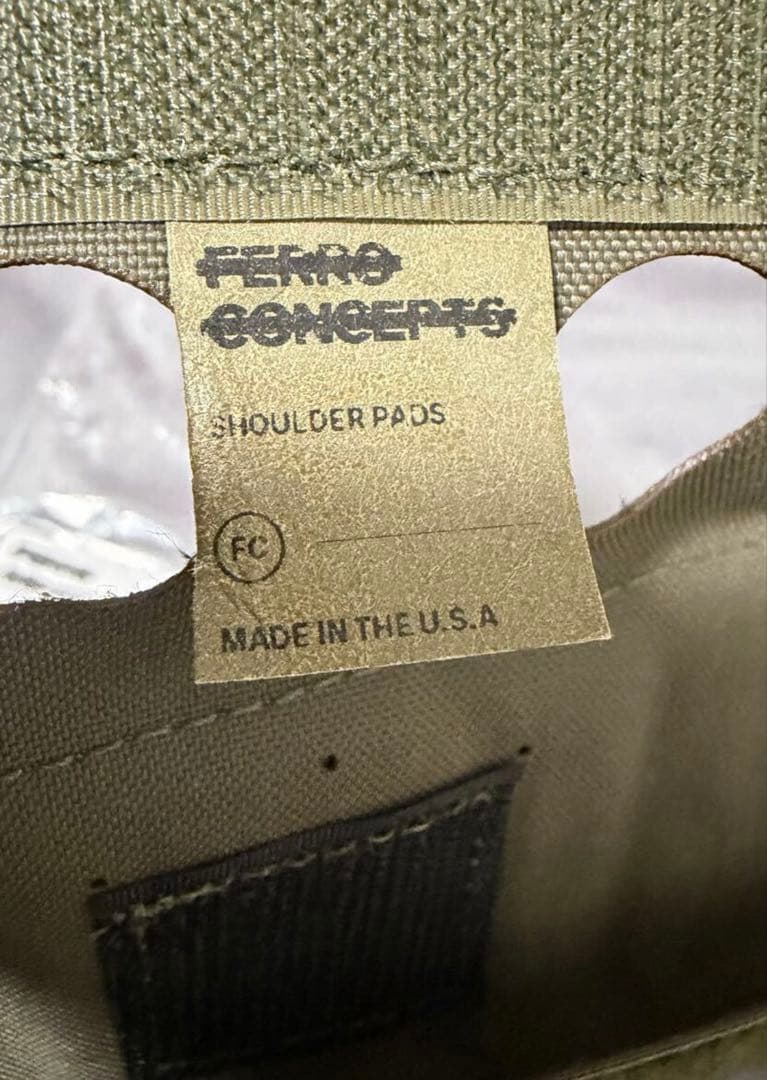 実物　Ferro Concepts ショルダーパット