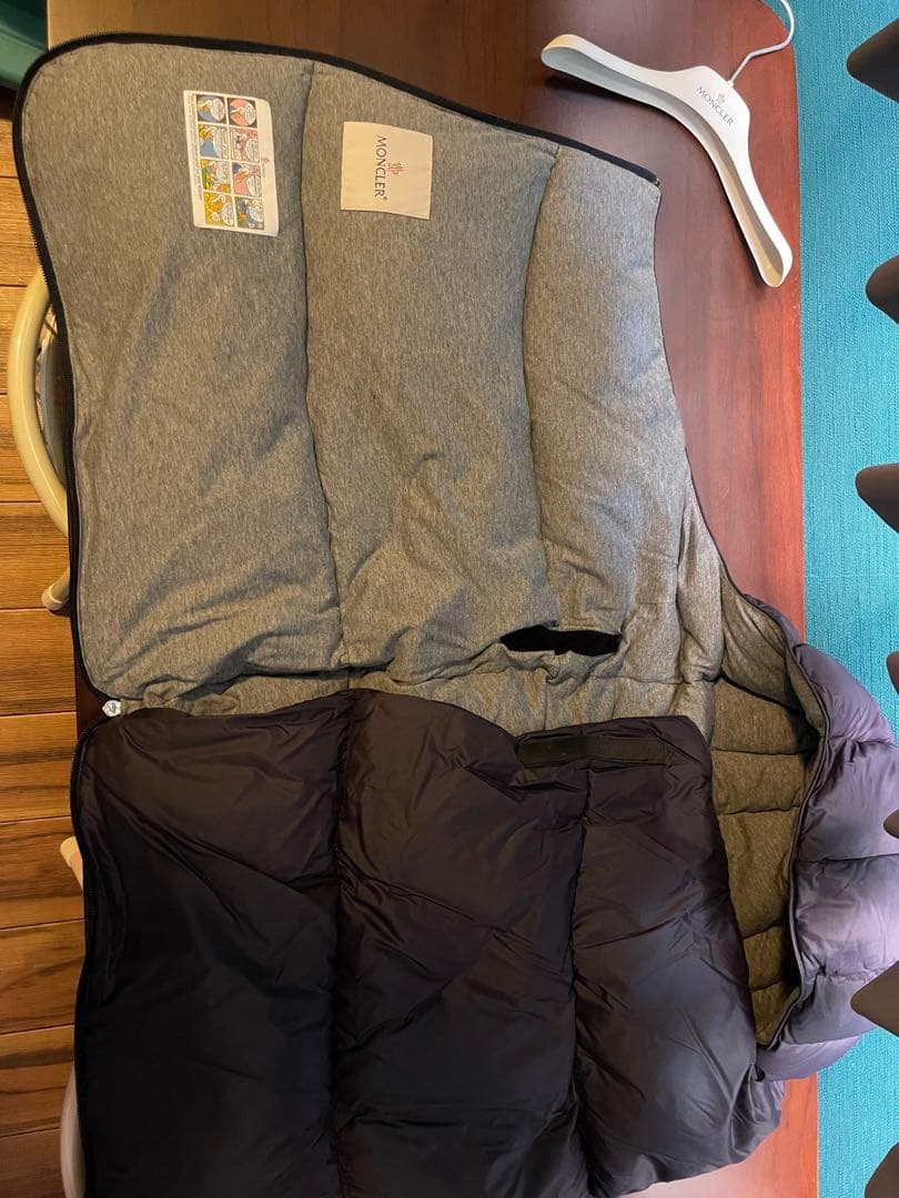 モンクレール　おくるみ