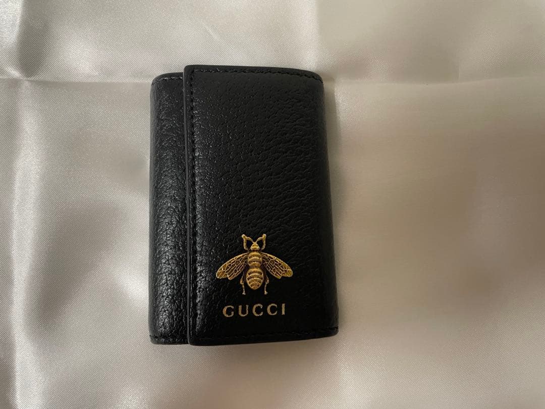 GUCCI 蜂モチーフ キーケース