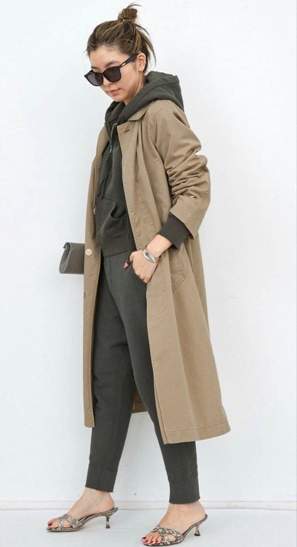 MADISONBLUE CRAFFITI COAT マディソンブルー　01