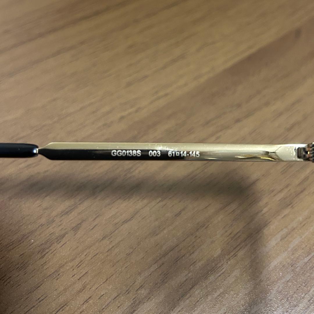 GUCCI サングラス BTS テテ V着用