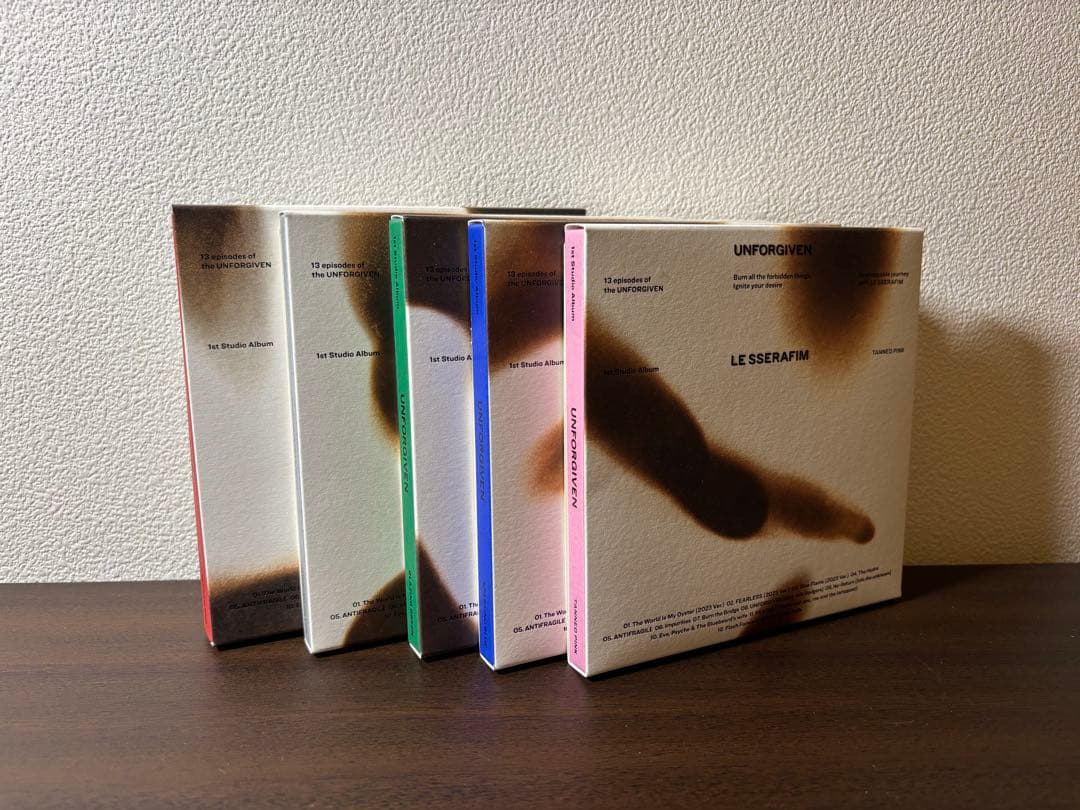 LE SSERAFIM 引退品　トレカ　アルバム　DICON シーグリ　うちわ