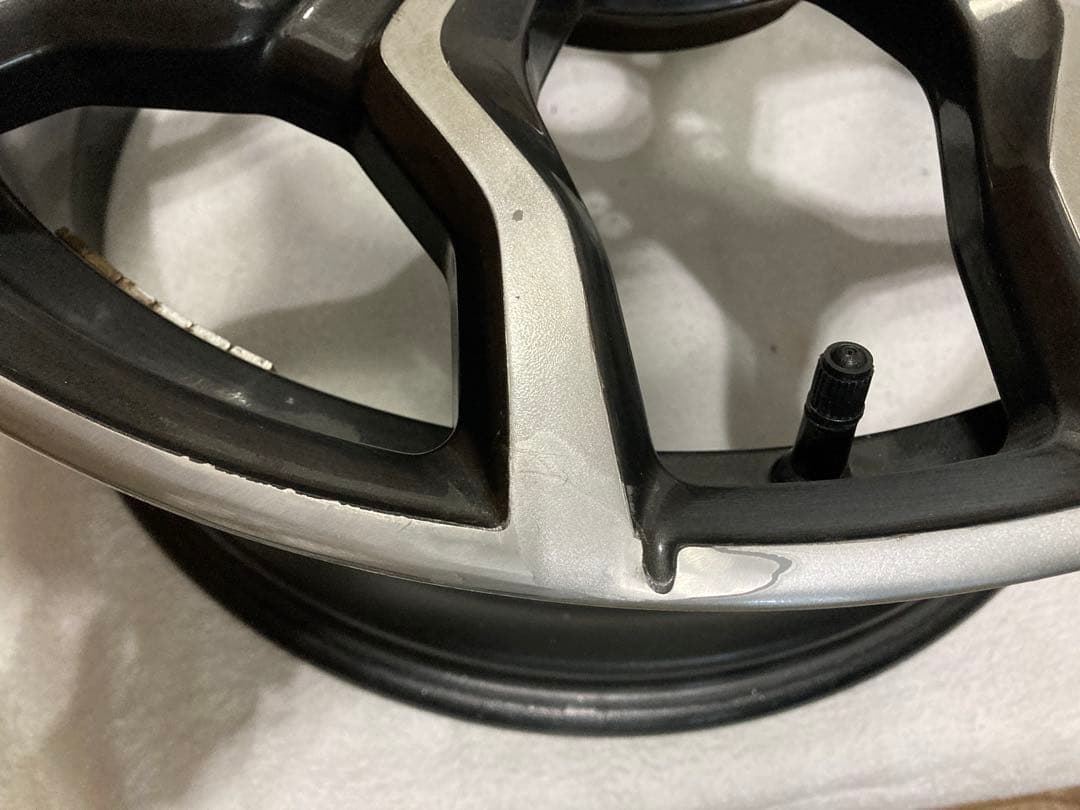 BMW19インチ アルミホイール Mロゴ付きx2f39