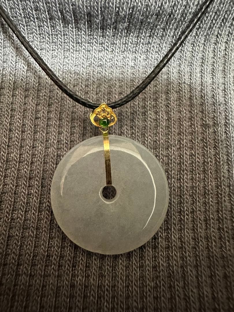 金18Kゴールド金製、無処理糯冰種天然本翡翠、翡翠の平安扣ペンダント