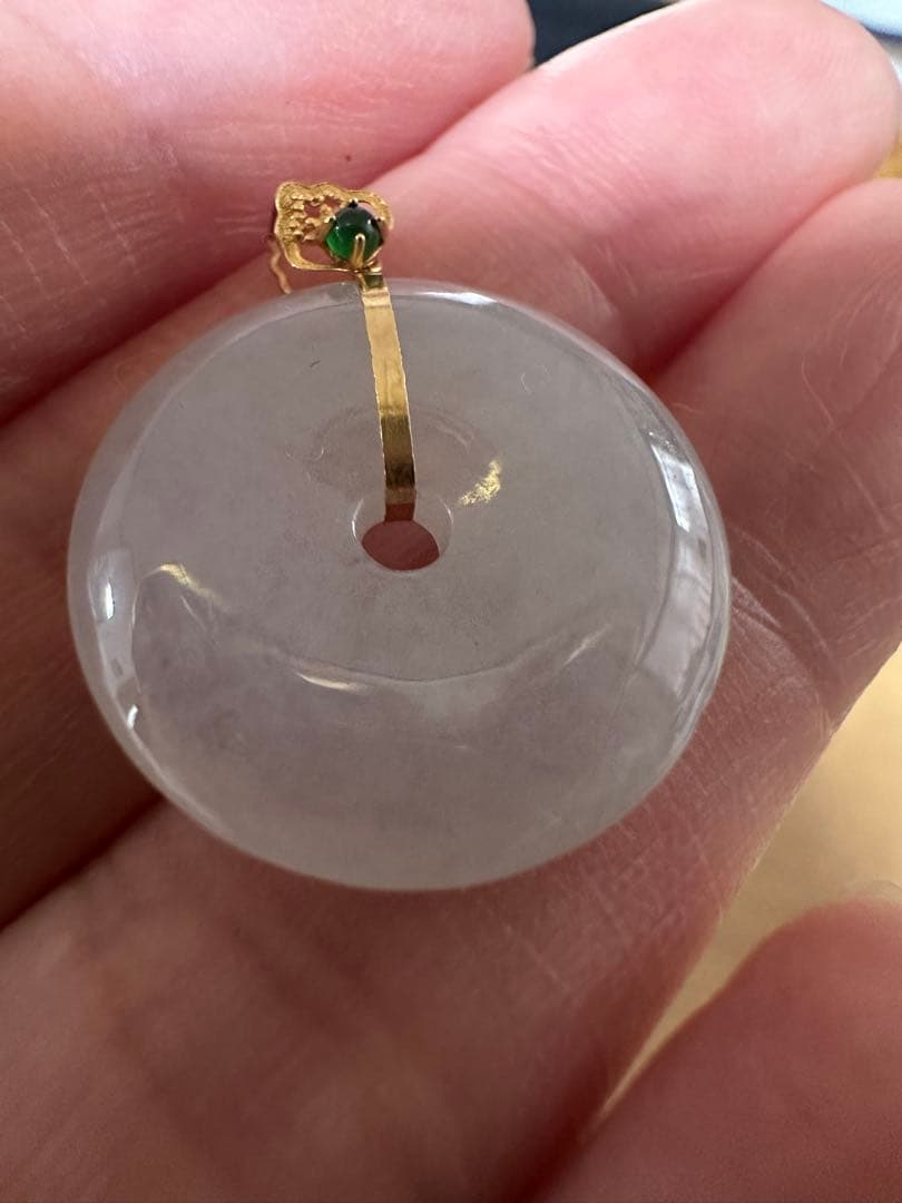 金18Kゴールド金製、無処理糯冰種天然本翡翠、翡翠の平安扣ペンダント