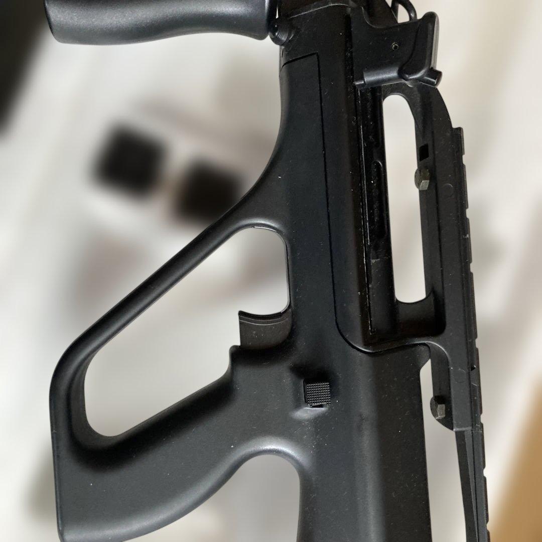 東京マルイ 電動ガン STEYR AUG ステアー おまけマガジン付き