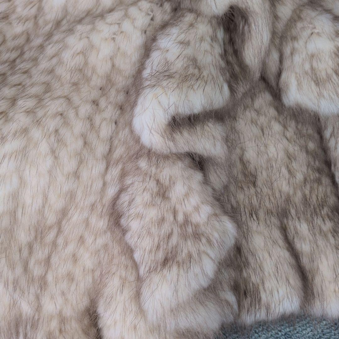 フリル付きミンクケープ　シュシュ