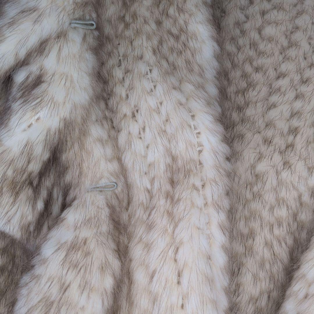 フリル付きミンクケープ　シュシュ