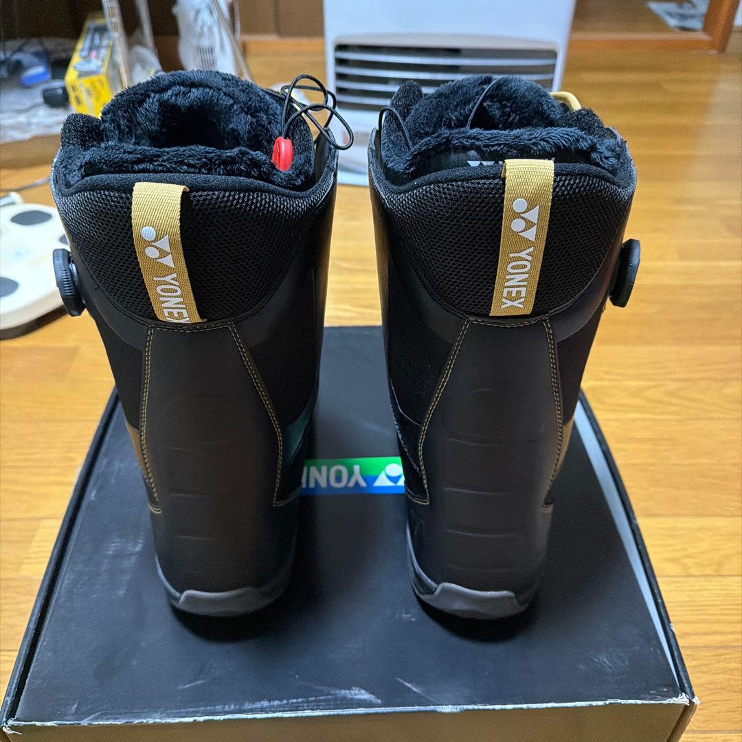 今月末までの価格ヨネックス　スノーボードブーツ