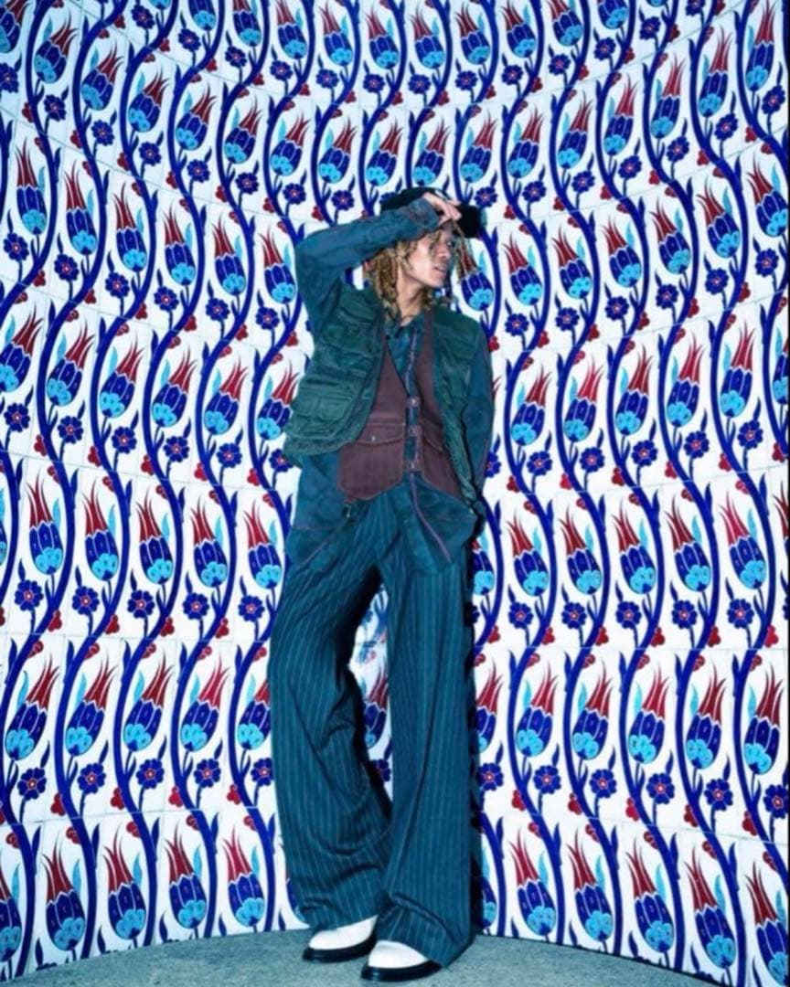 完売品 SHIKITARI グレー ストライプ スラックス