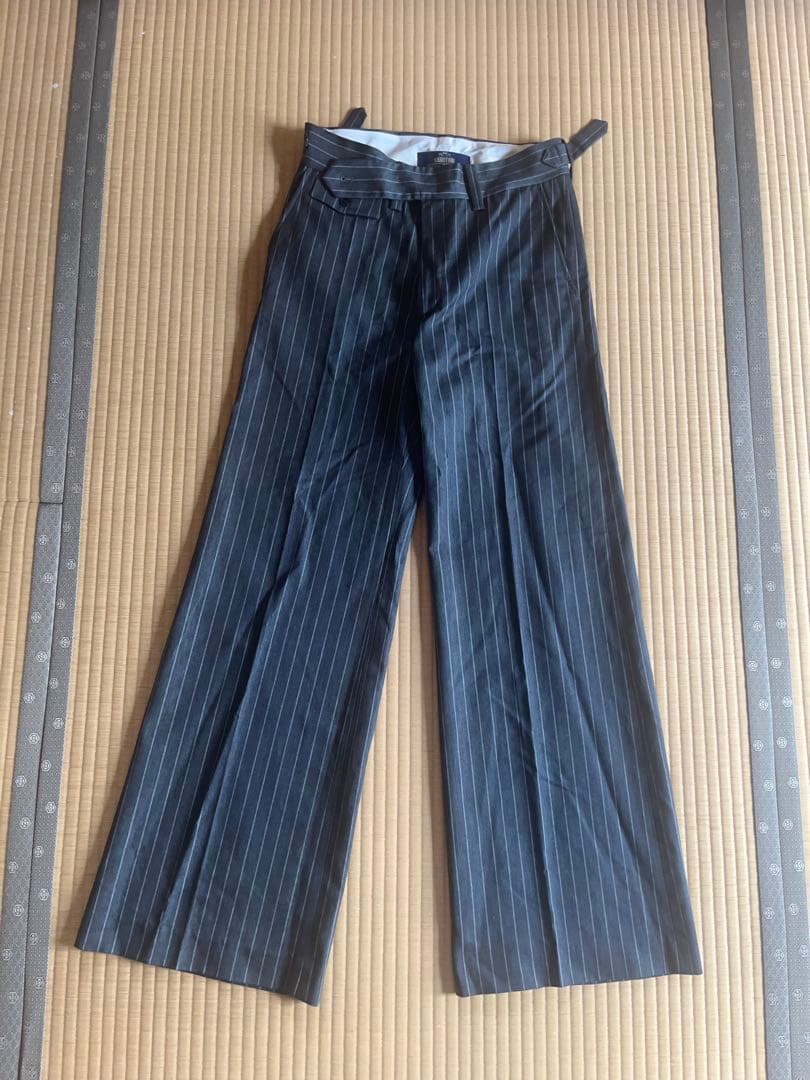 完売品 SHIKITARI グレー ストライプ スラックス