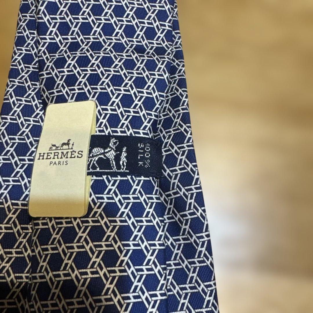 【値下】HERMES ネクタイ ネイビー 幾何学模様