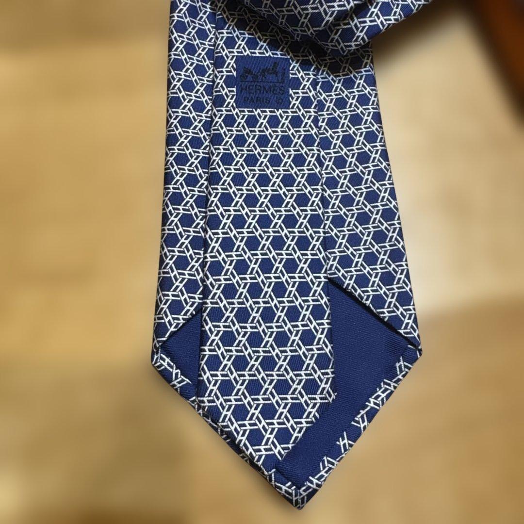 【値下】HERMES ネクタイ ネイビー 幾何学模様