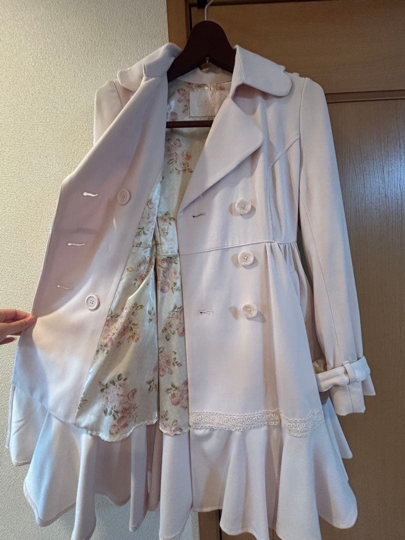 ၄၃ w4ter ၄၃様★LIZ LISA スプリングコート