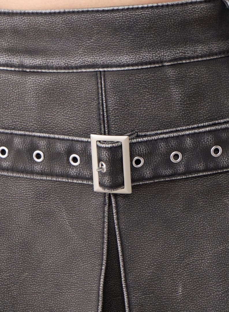 美品 Darich アンティークレザープリーツショートパンツ Sサイズ