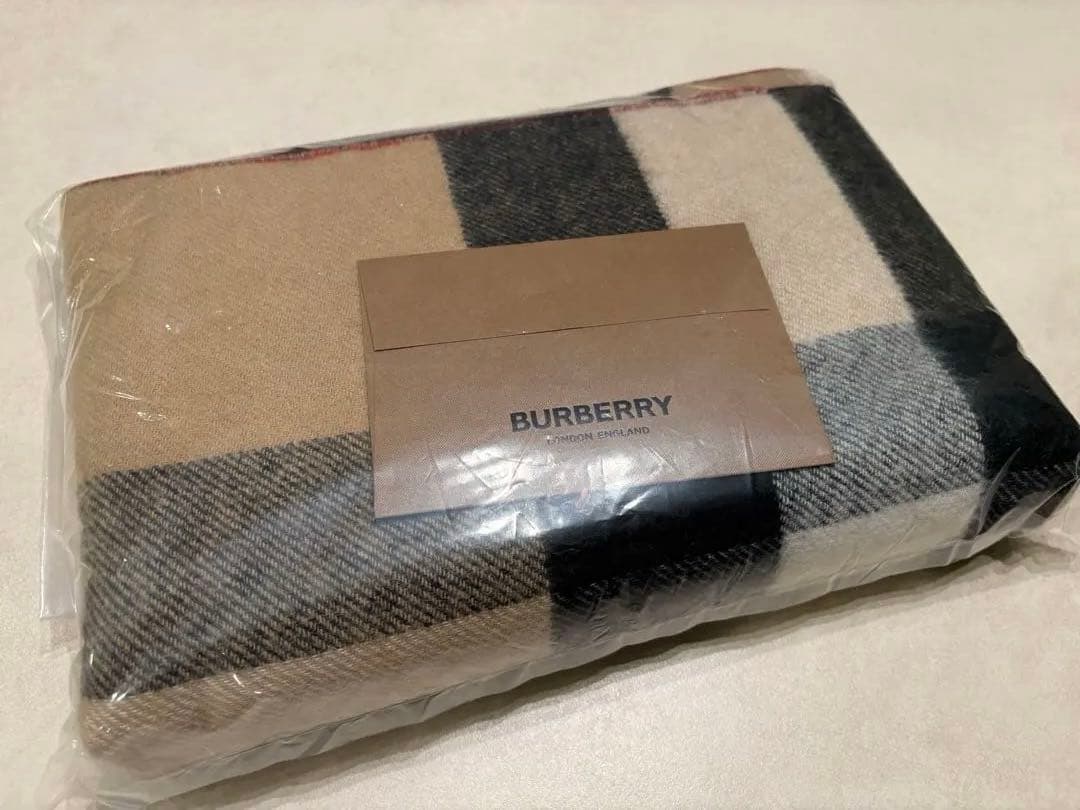 ま*り様 BURBERRY チェック柄マフラー