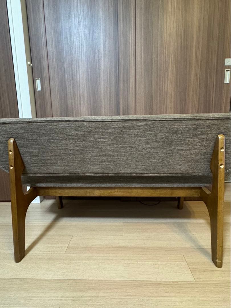 N-Shield Fabric製ブラウンソファ