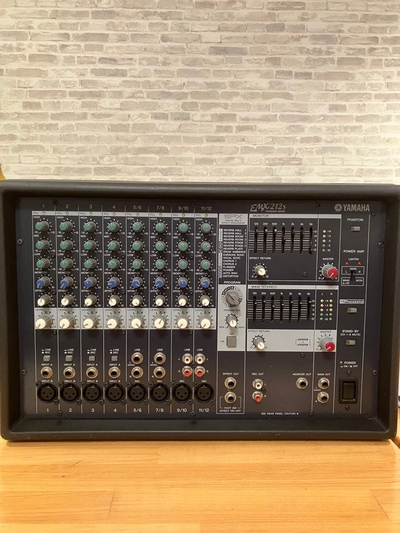 Yamaha EMX212s パワードミキサー