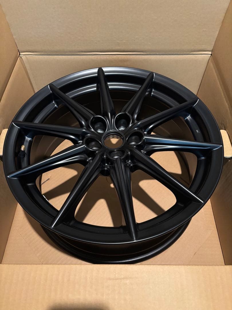 【新車外し】GR86 純正18インチホイール②